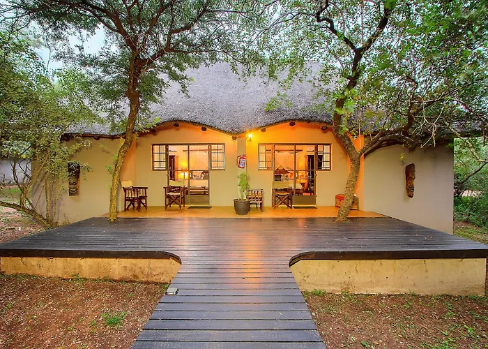 Mvuradona Safari Lodge
